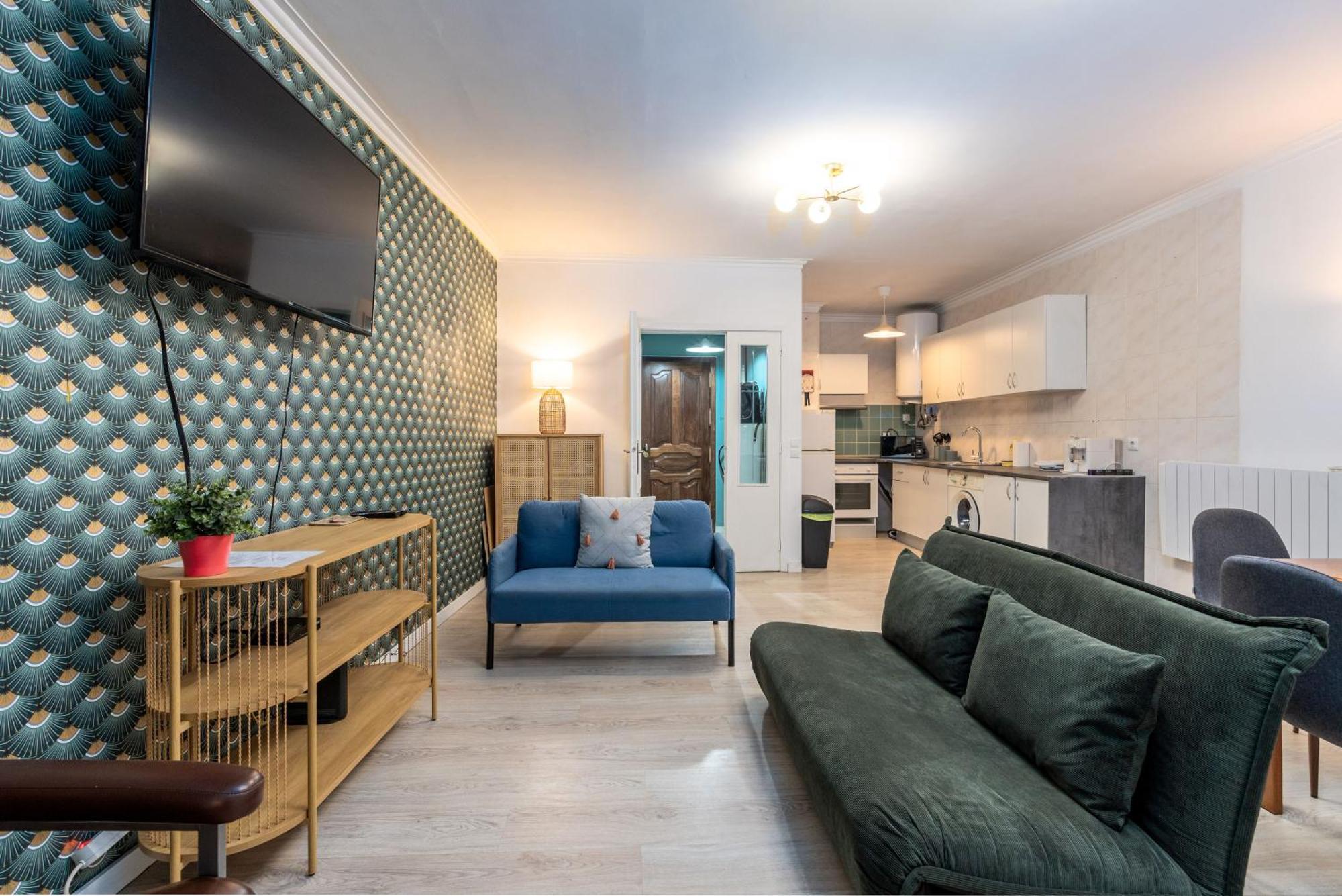 Renov Nov24 Clerigos Premium With Self Check In Apartment Porto Exterior photo